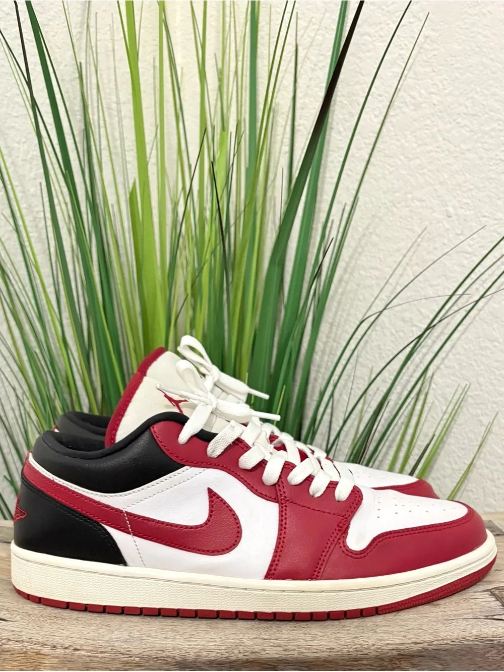 Air Jordan 1 Low White Black Red Sneakers